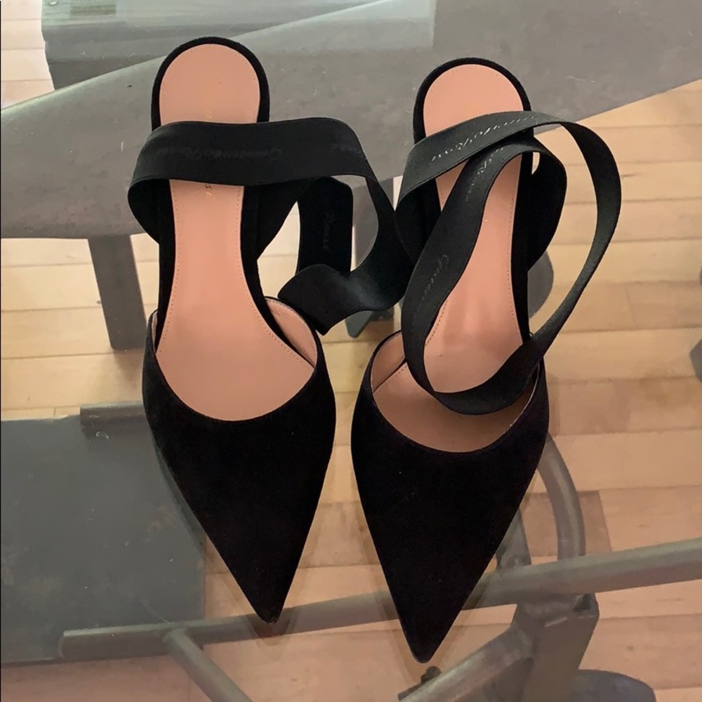Gianvito Rossi pumps black suede